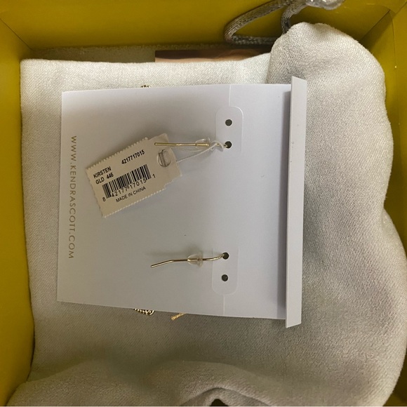 Kendra Scott - Picture 2 of 6